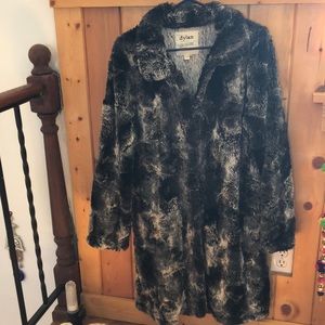 Fuax Fur Coat